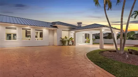 4747 SW 89th Ave, Miami, FL 33165