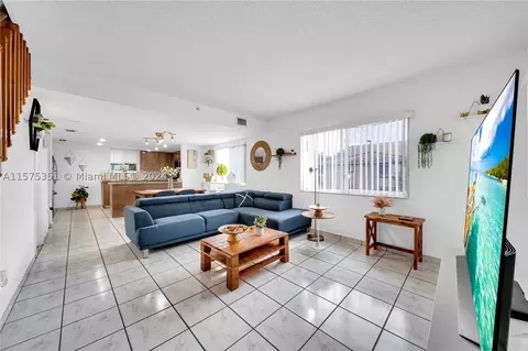 651 NW 82nd Ave #124, Miami, FL 33126