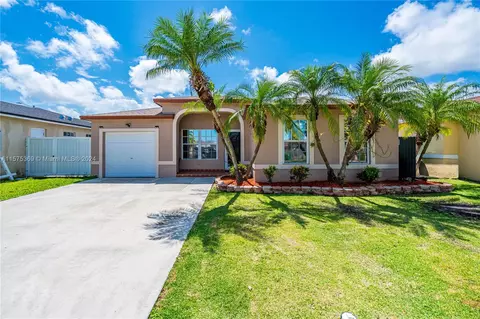 27042 SW 134th Ct, Homestead, FL 33032