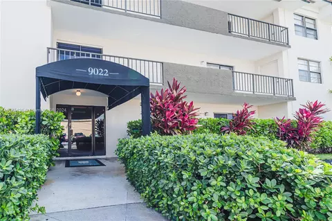 9022 NE 8th Ave #3S, Miami Shores, FL 33138