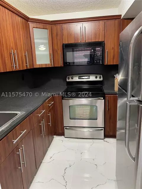 6620 W 2nd Ct #308, Hialeah, FL 33012