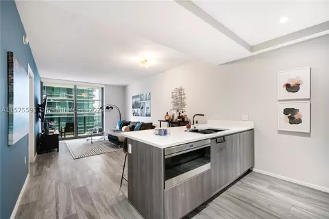 801 S Miami Ave #1406, Miami, FL 33130