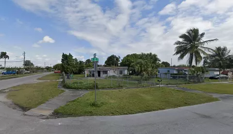 361 NE 12th St, Homestead, FL 33030