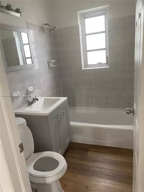 791 E 22nd St, Hialeah, FL 33013 photo 4