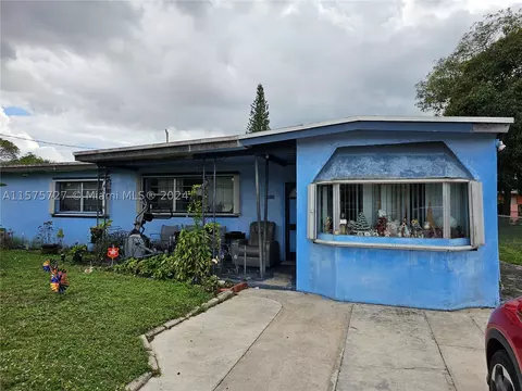 3260 NW 4th St, Lauderhill, FL 33311