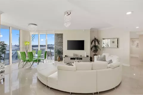 16699 Collins Ave #PH4310, Sunny Isles Beach, FL 33160