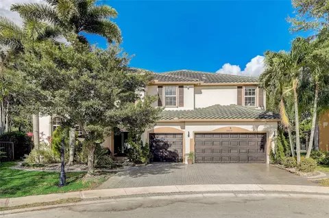 19109 N Gardenia Ave, Weston, FL 33332