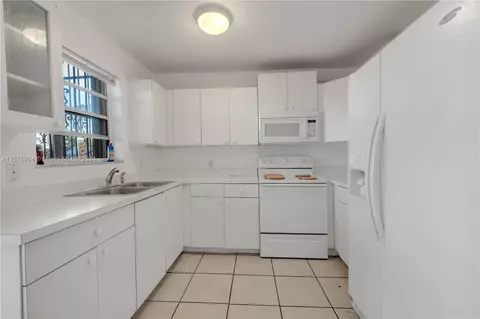 10850 W Flagler St #D110, Sweetwater, FL 33174