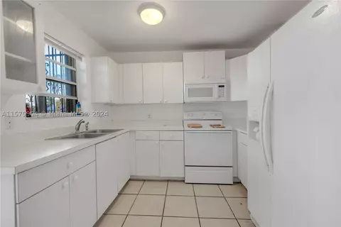 10850 W Flagler St #D110, Sweetwater, FL 33174