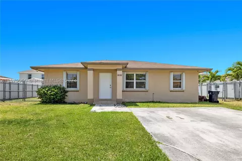 29332 SW 143rd Ct, Homestead, FL 33033