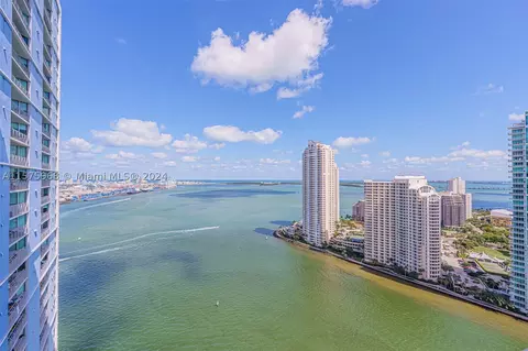 325 S Biscayne Blvd #3326, Miami, FL 33131