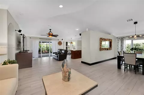 14264 SW 156th Ave, Miami, FL 33196