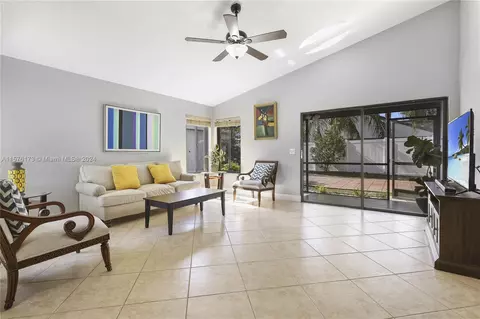 3520 NW 21st St, Coconut Creek, FL 33066