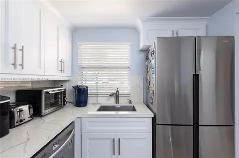 2781 N Pine Island Rd #107, Sunrise, FL 33322