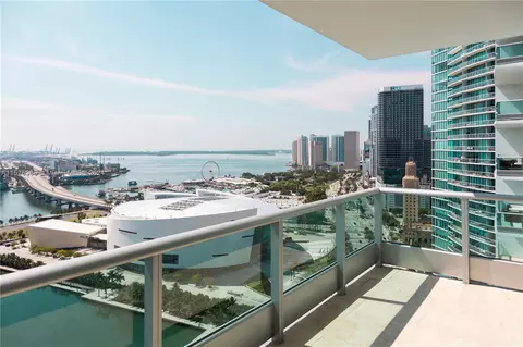 900 Biscayne Blvd #3204, Miami, FL 33132