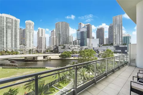 92 SW 3rd St #710, Miami, FL 33130