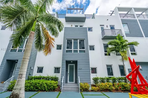 9137 NW 33rd St, Doral, FL 33172