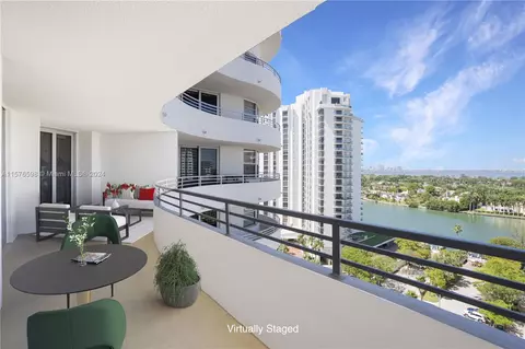 5555 Collins Ave #15T, Miami Beach, FL 33140