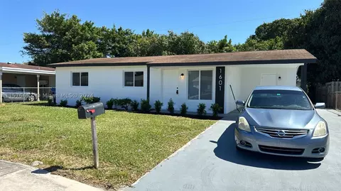 1601 W 13th St, Riviera Beach, FL 33404