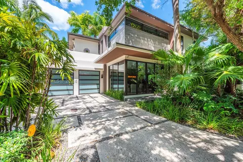 4180 Grove St, Miami, FL 33133