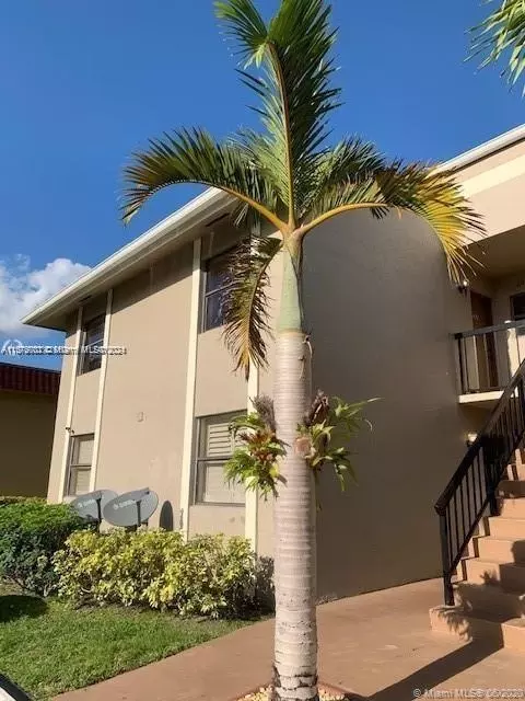 9800 Hammocks Blvd #203-12, Miami, FL 33196