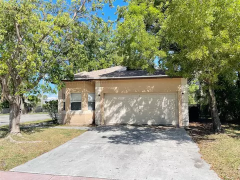 890 NW 25 Ave, Fort Lauderdale, FL 33311