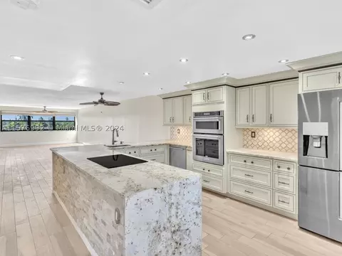 2705 NW 104 Ave #301, Sunrise, FL 33322