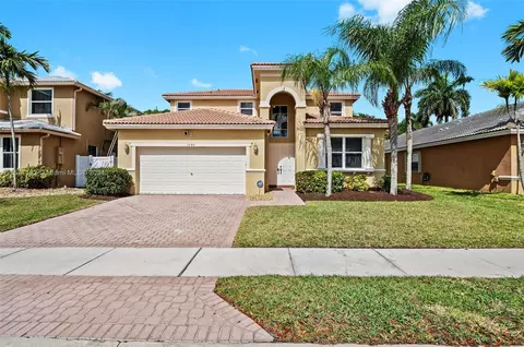 1580 SW 193rd Ter, Pembroke Pines, FL 33029