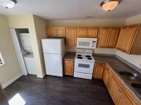 7951 Southgate Blvd #F9, North Lauderdale, FL 33068