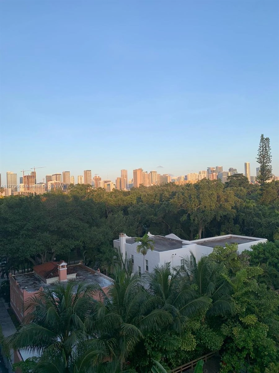 1010 NW 11th St Unit 601  