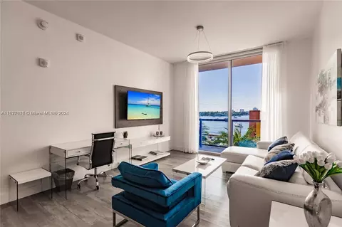 777 N Ocean Dr #N327, Hollywood, FL 33019