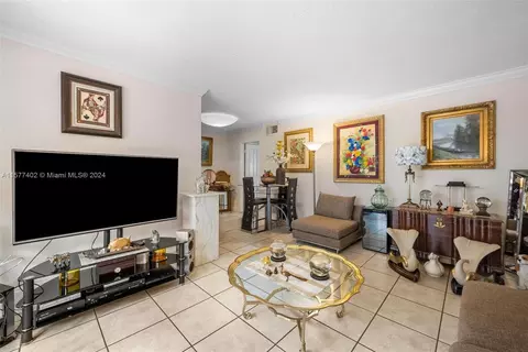 105 NE 12th Ave #3, Hallandale Beach, FL 33009
