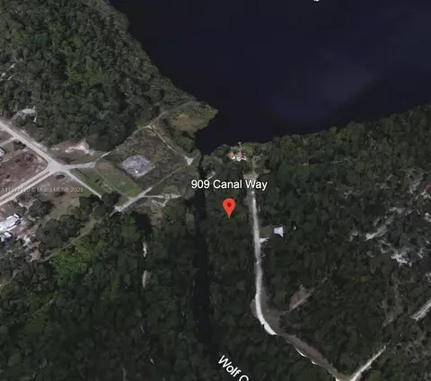 909 Canal Way, Sebring, FL 33875
