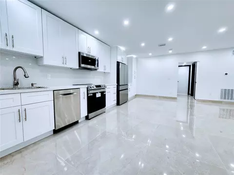 11930 NE 19th Dr #3, North Miami, FL 33181