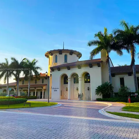 2925 NW 126th Ave #321, Sunrise, FL 33323