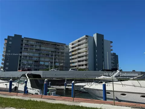 1800 NW 24th Ave #901, Miami, FL 33125