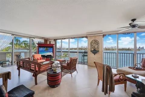 800 West Ave #445, Miami Beach, FL 33139