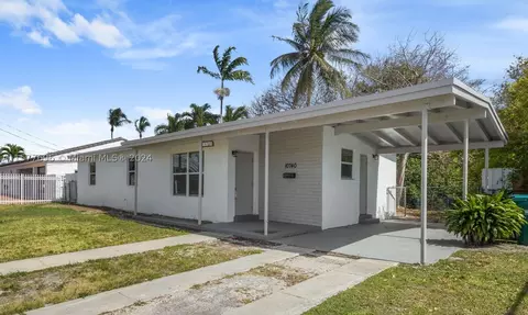 10740 SW 43rd Ln, Miami, FL 33165