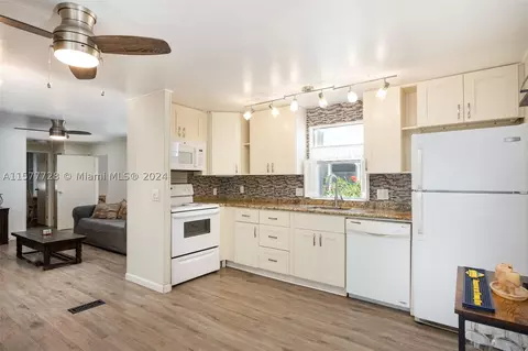 5120 SW 24th Ave, Fort Lauderdale, FL 33312