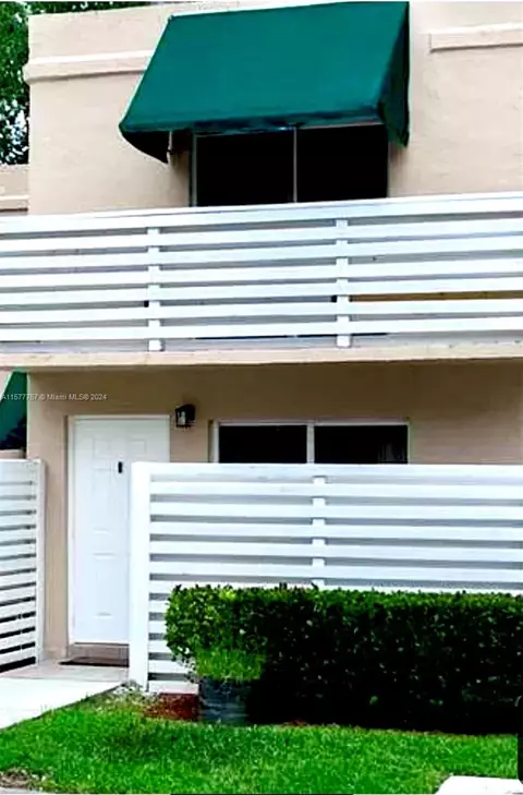 14330 SW 98th Ter, Miami, FL 33186