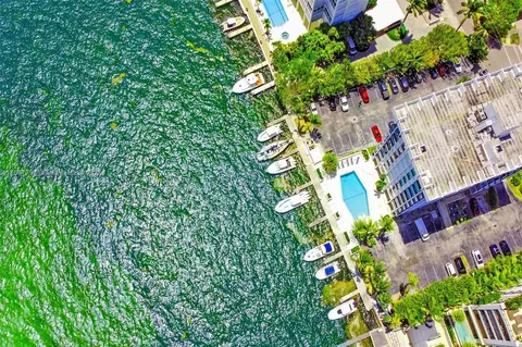 1600 S Bayshore Ln #5B, Miami, FL 33133