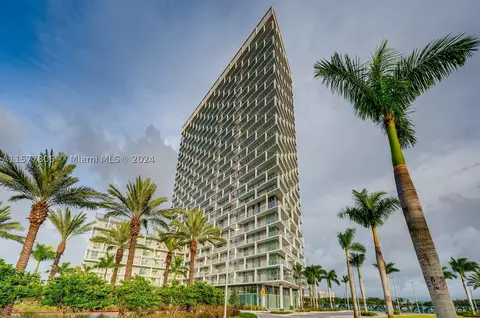 2000 Metropica Way #1511, Sunrise, FL 33323