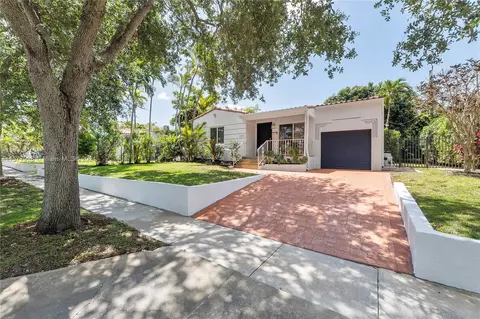 2016 SW 20th St, Miami, FL 33145