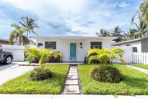 1469-1471 NW 10th St, Dania Beach, FL 33004