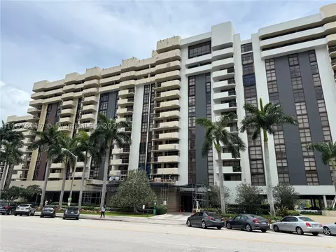 600 Biltmore Way #908, Coral Gables, FL 33134