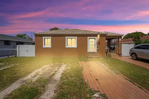 440 NW 32nd Pl, Miami, FL 33125