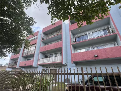 6070 W 19th Ave #309, Hialeah, FL 33012