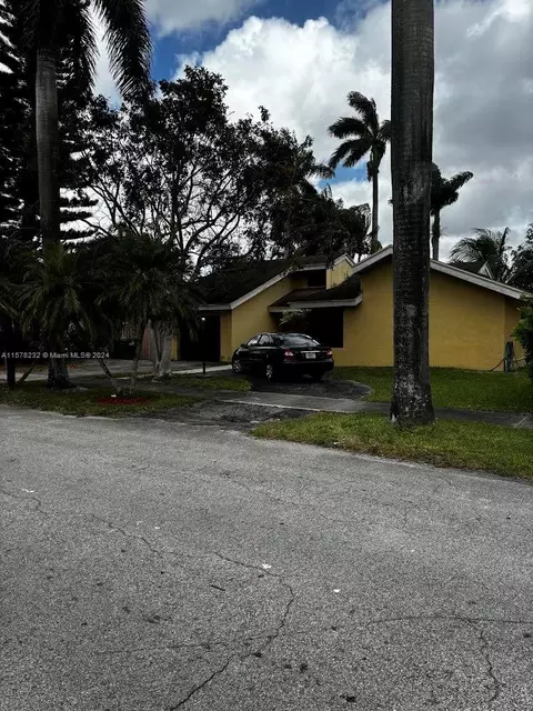 14211 SW 106th Ter, Miami, FL 33186