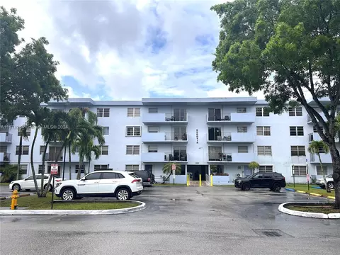 1221 SW 122nd Ave #304, Miami, FL 33184