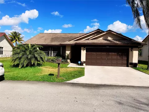 7182 NW 80th Way, Tamarac, FL 33321
